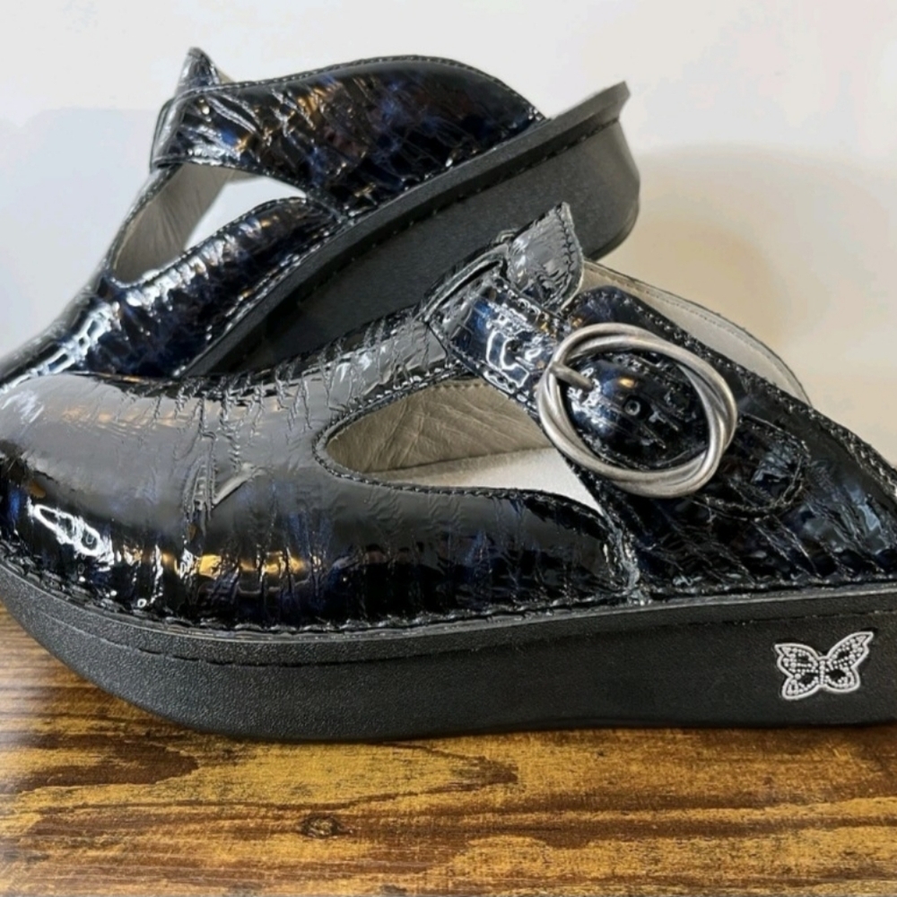 Stylish Alegria "Ocean Surf" Clog Size 36 / 6M